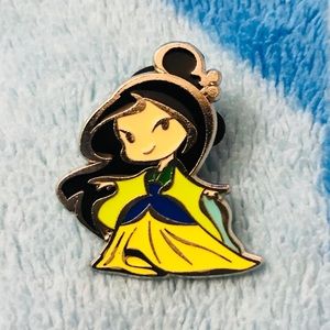 Mulan Disney Trading Pin perfect for collecting Disney princesss